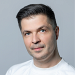 Валентин Николаев