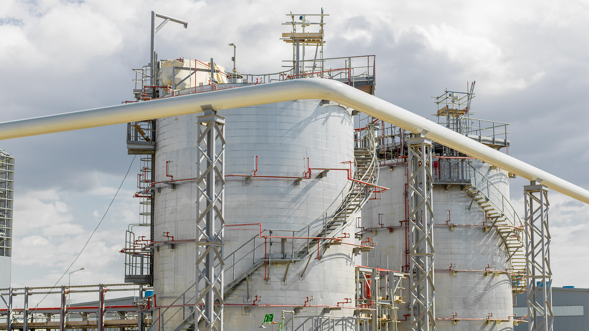 Корпоративный портал на Битрикс24 для 1000 сотрудников нефтегазовой компании